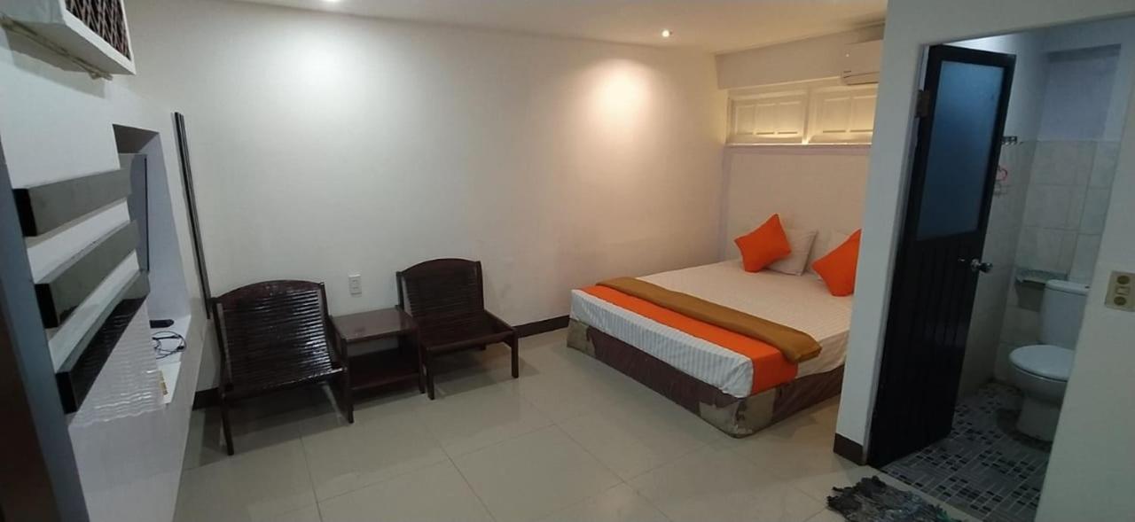 Grand Hotel Pemangkat Εξωτερικό φωτογραφία